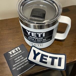 NWT - YETI 14oz White Rambler Mug with Lid